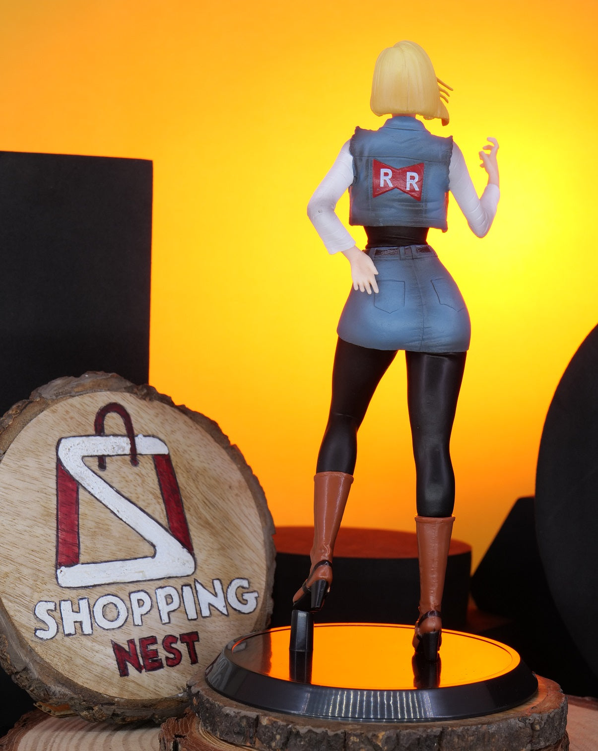 android 18 figure backside