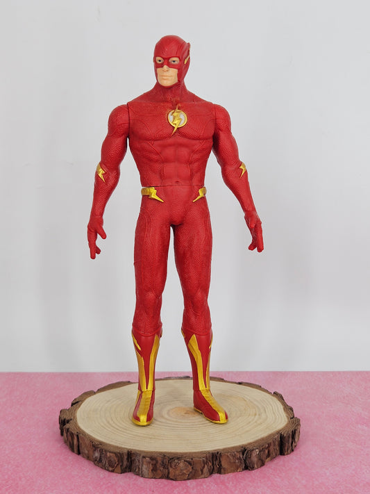 DC Flash Action Figure with 35 cm Movable Joints | Premium Collectible