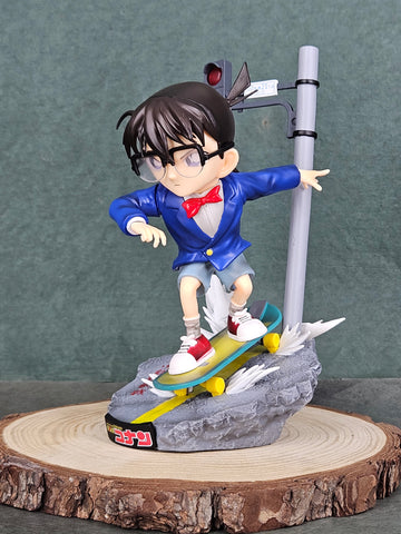 Detective Konan on Skates version New Action Figure 25 cm