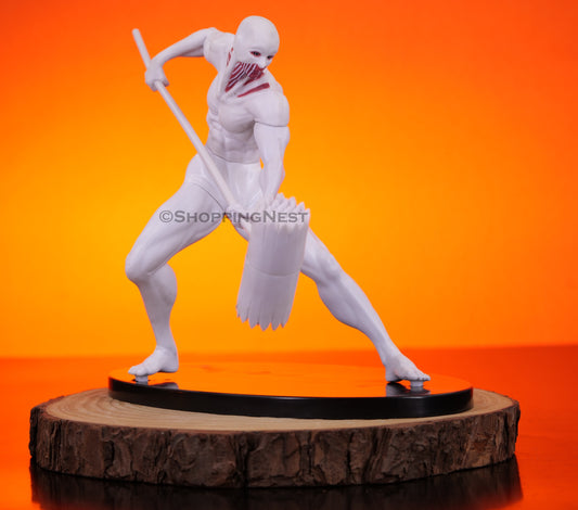 Attack on Titan | Warhammer Titan Giant Action Figurine | 16 Cms |