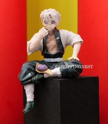 Demon Slayer Sanemi Shinazugawa Perching Eating Sitting Action Figure | 15 CMS |