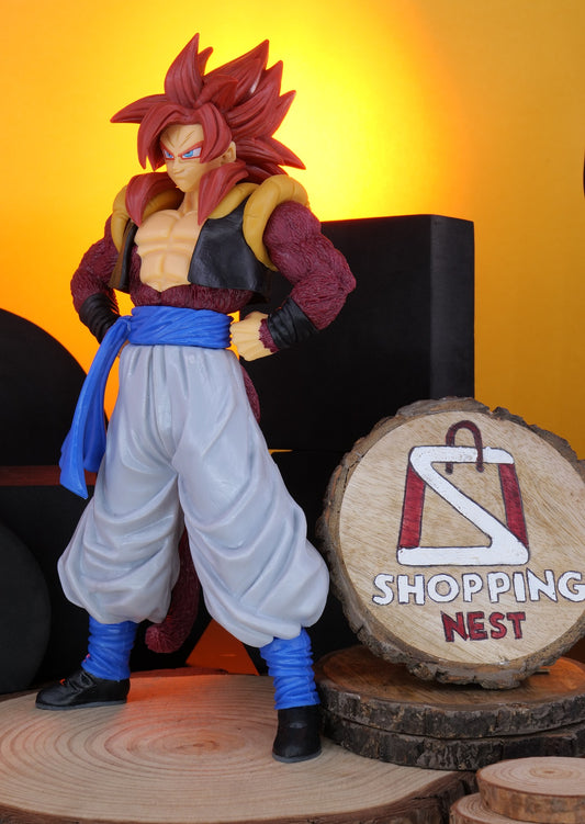 SSJ4 ACTION FIGURE FRONT HANDS ON WAIST LEFT SIDE