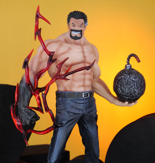  Monkey D. Garp ACTION FIGURE CLOSEUP SIDE