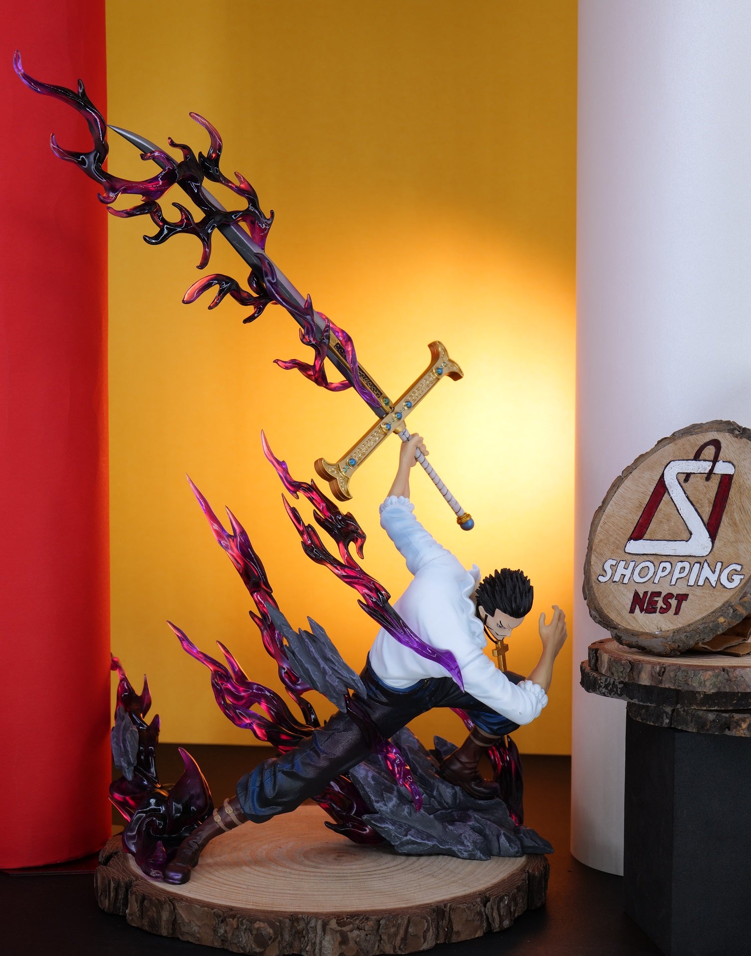 Dracule Mihawk Figurine 35cm FRONT