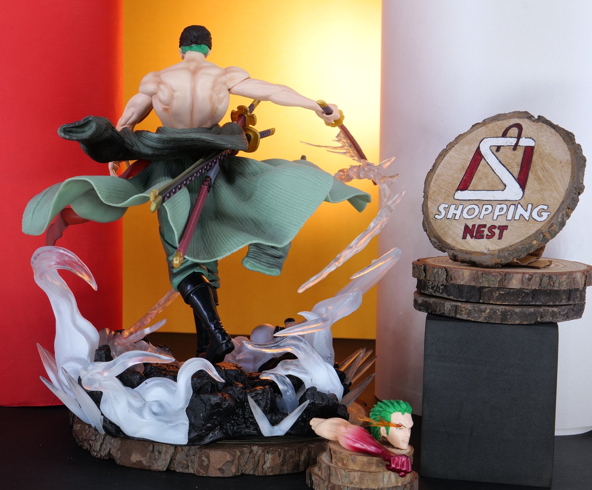 ZORO ATTACKING FIGURE 