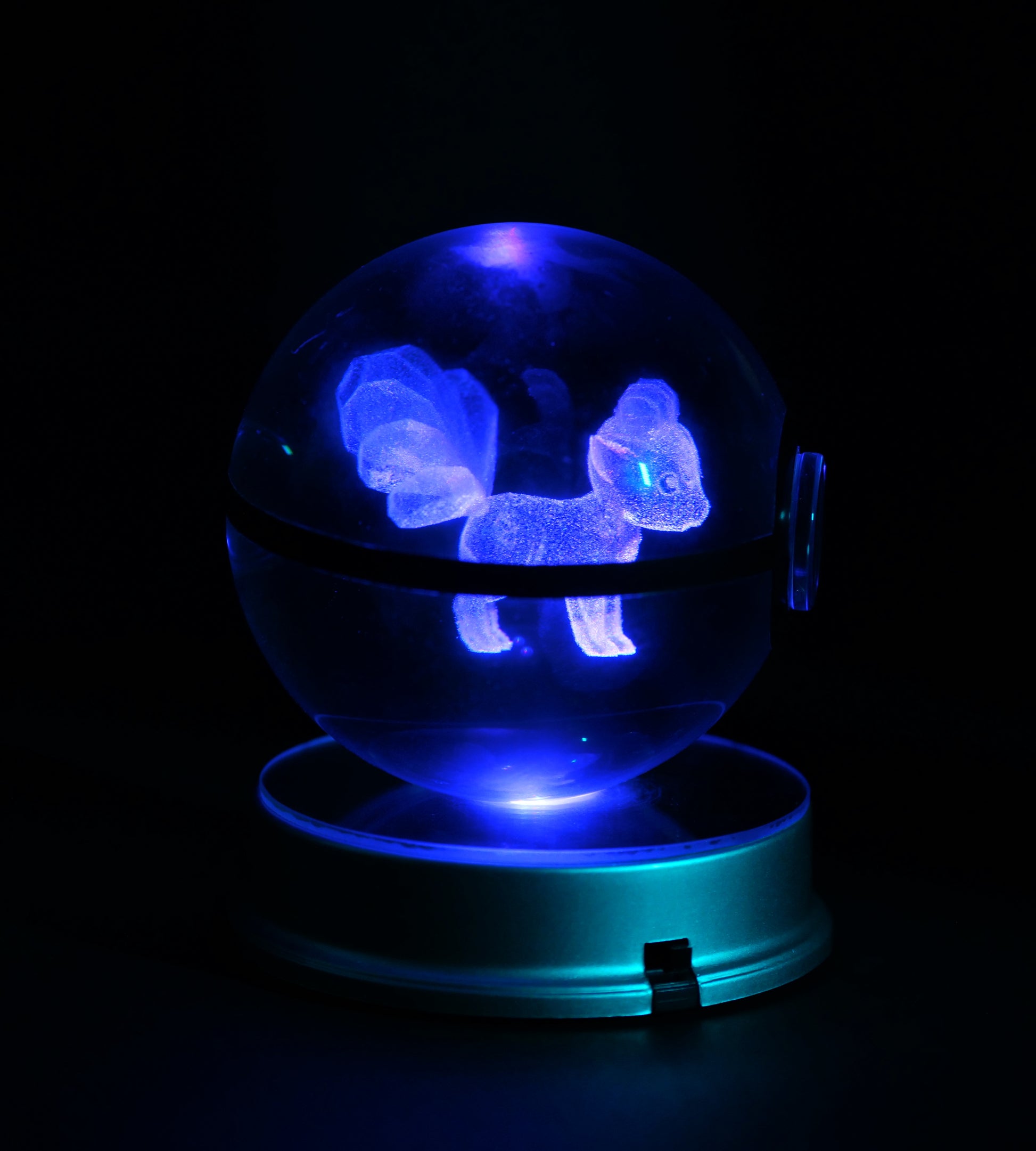  Pokémon Crystal Poké Ball 3D wiith blue colour 