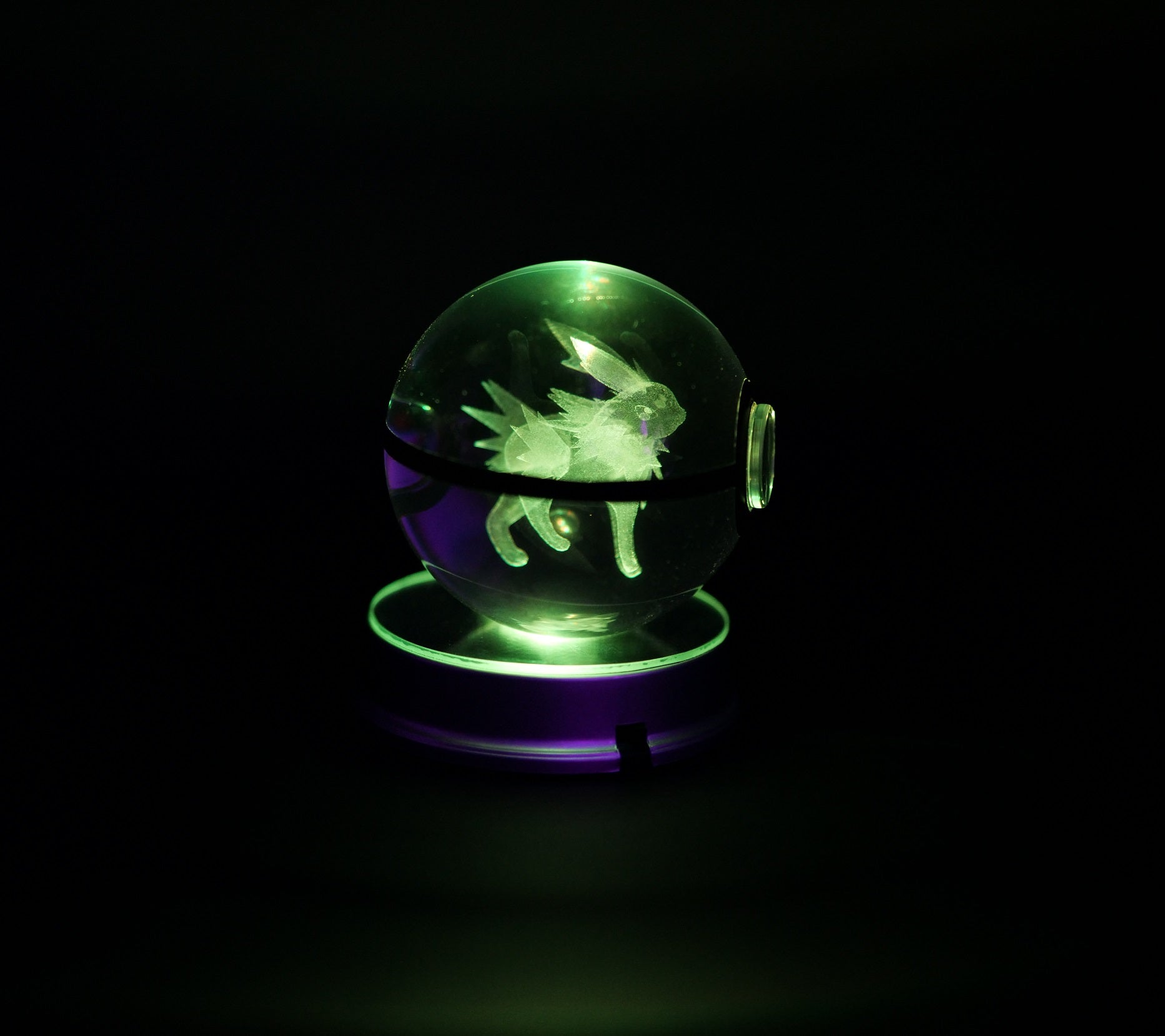  Jolteon Crystal Poké Ball 3D  WITH GREEN LIGHT 