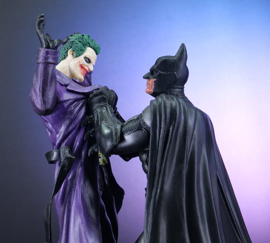 JOKER VS BATMAN CLOSE UP IMAGE