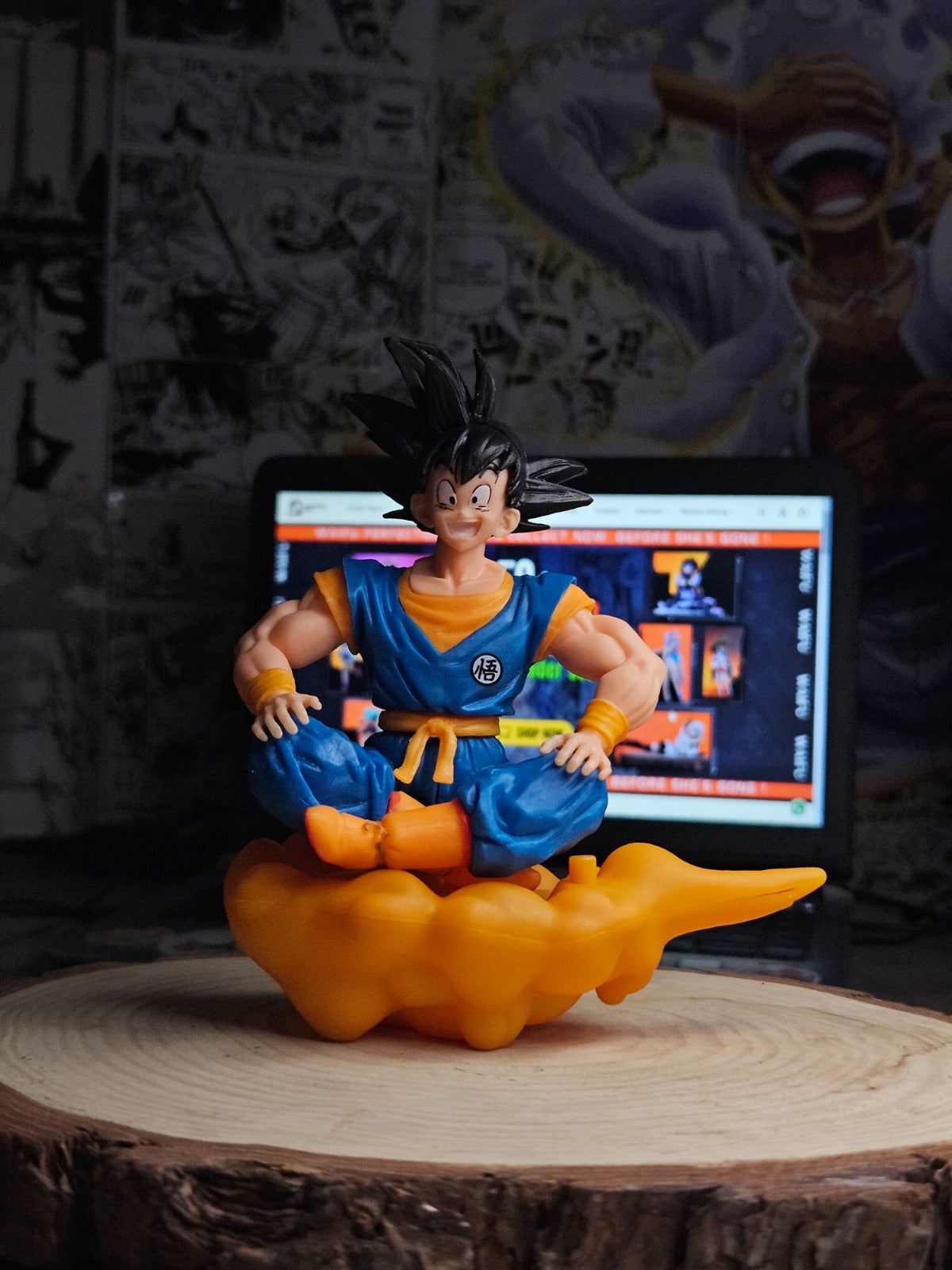 DBZ Goku on Cloud Model 2 | 14 cm Action Figure